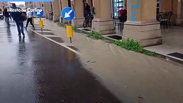 Via Saffi allagata, a Bologna 'riaffiora' il Ravone