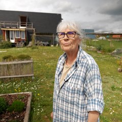 Elizabeth a construit une maison en A de 180m² pour 40 000 euros