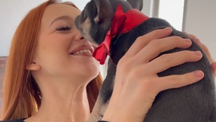 Man makes GF the happiest gal on earth by surprising her with a puppy