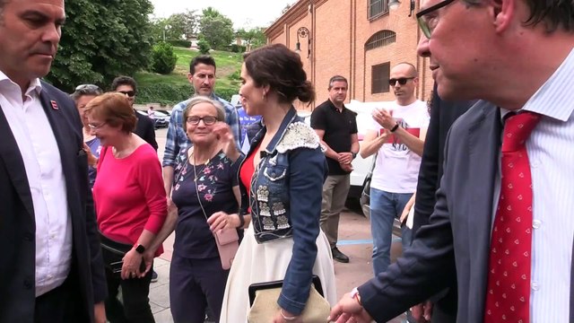 Isabel Díaz Ayuso deslumbra con su estilo goyesco