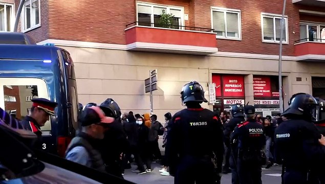 Tensión en la manifestación de Okupas de la Bonanova