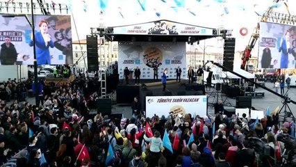 Akşener: "2 yıl içerisinde tüm Suriyelileri ülkelerine geri göndereceğiz"