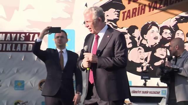 Mansur Yavaş: Bunların Çocuklarının Birçoğu Lüks Arabalarda Geziyor. Ama Normal Bir Vatandaş Fakirlikten Bahsettiği Zaman Verilen Cevap, 'Şükret'