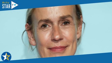 "Il a pris deux ans de sursis seulement" : Sandrine Bonnaire revient avec émotion sur les violences