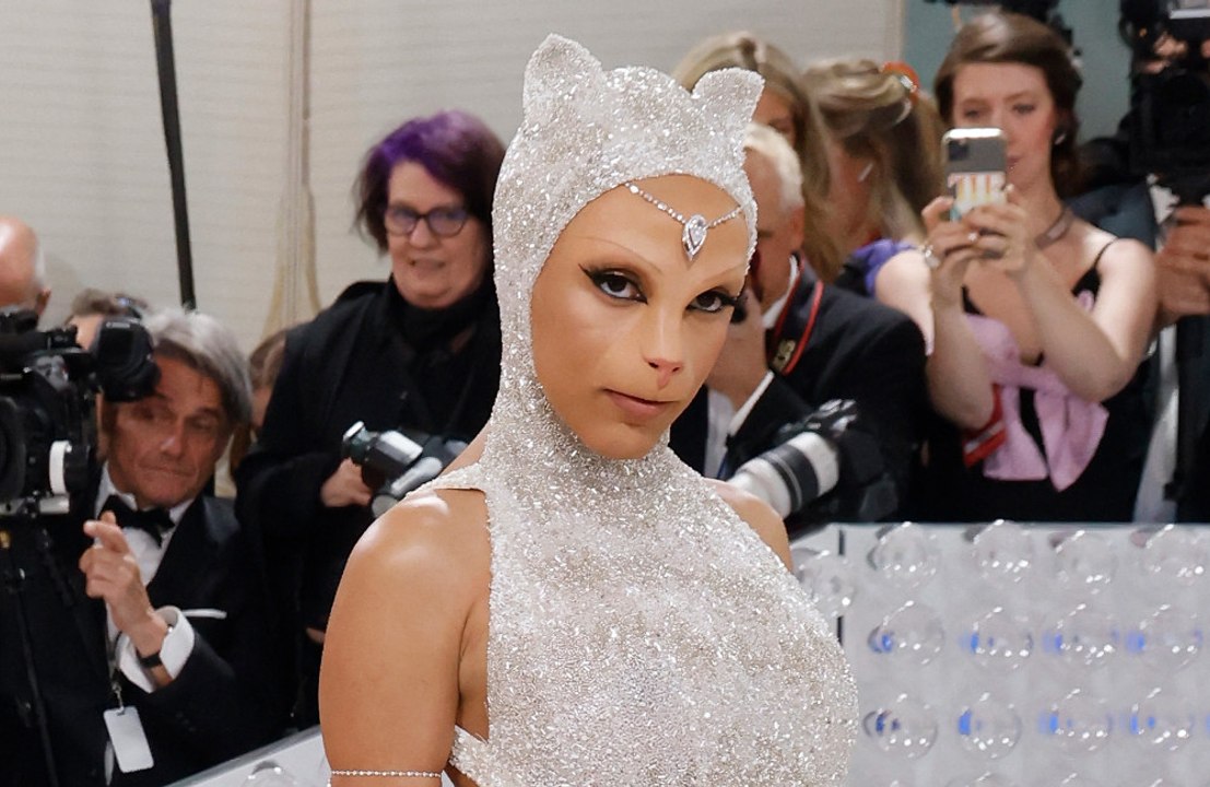 Doja Cat se vistió de gato de Karl Lagerfeld para la Gala del Met 2023