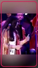 مواقف بسيطة للنجوم على المسرح