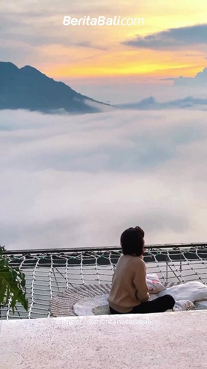 Selamat Pagi Semeton, Terasa duduk di atas awan ya semeton 