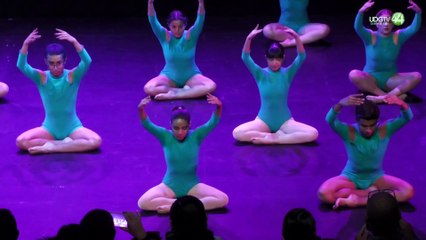 Realizan clase pública de danza en el Conjunto Santander