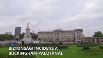 Töltényszerű tárgyakat dobott a Buckingham-palota udvarára egy férfi
