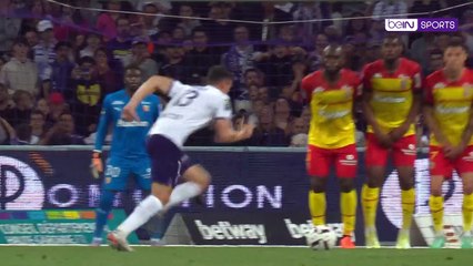 Lens keep title hopes alive at Toulouse