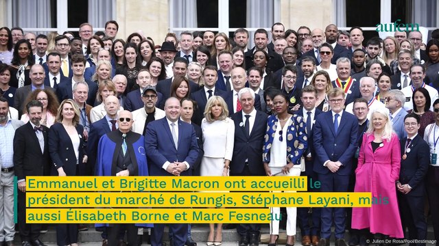Brigitte Macron : sa nouvelle coiffure bouclée est parfaite pour un effet “coup de jeune” après 50 ans