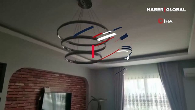 Adana beşik gibi sallandı: 4.3 büyüklüğündeki deprem anları!