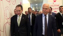 Fatih Erbakan: Hanımların resmini basmayalım diye bir talebimiz yok