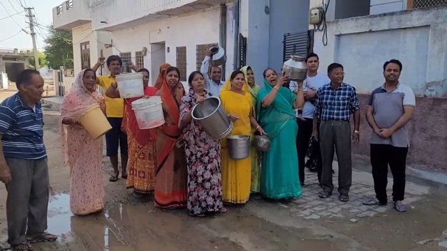 नलों में नहीं आ रहा पानी, पीने के पानी का संकट