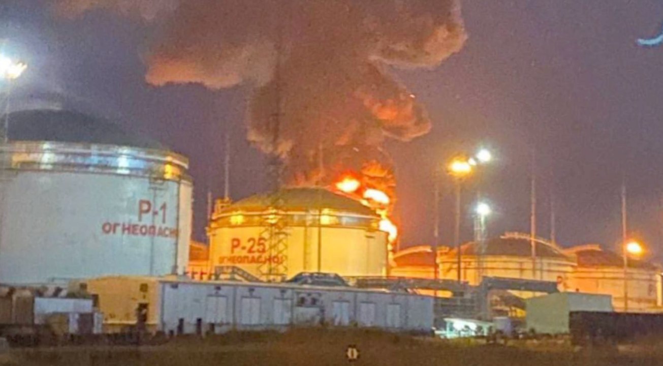 Schlimmer Brand in russischem Treibstofflager