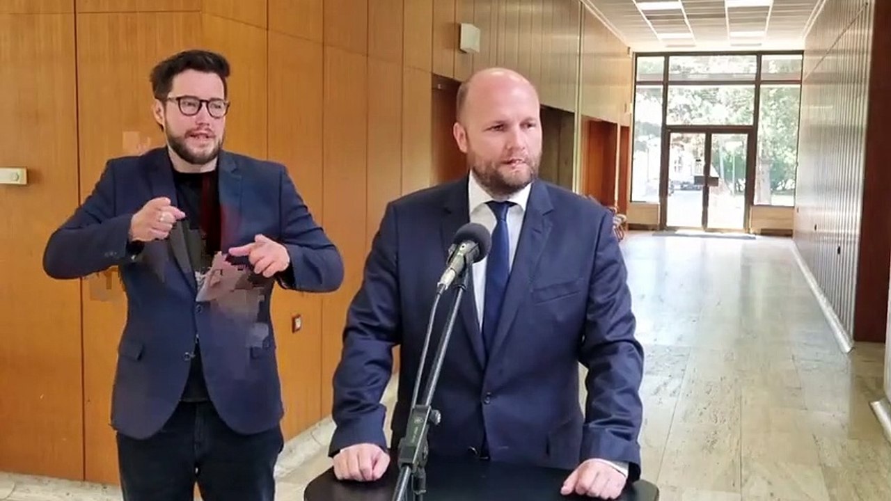 ZÁZNAM: J. Naď chce materiál o obstaraní protivzdušnej obrany pripraviť pre budúcu vládu