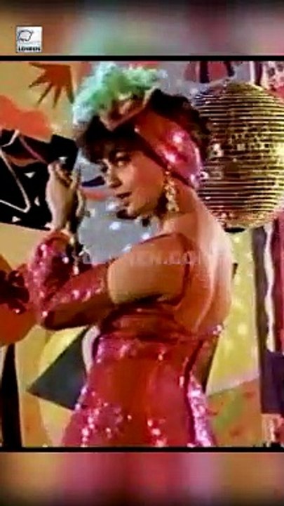 Kimi Katkar On The Sets Of "Jeevan Daata"