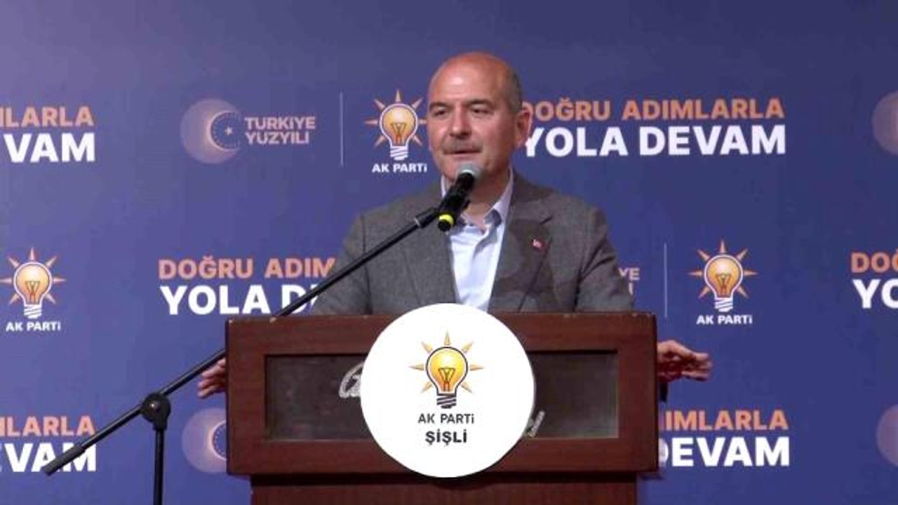 Bakan Soylu, Dilek İmamoğlu'nun yaptığı hareketi eleştirdi: PKK'nın zafer işaretini yaptılar