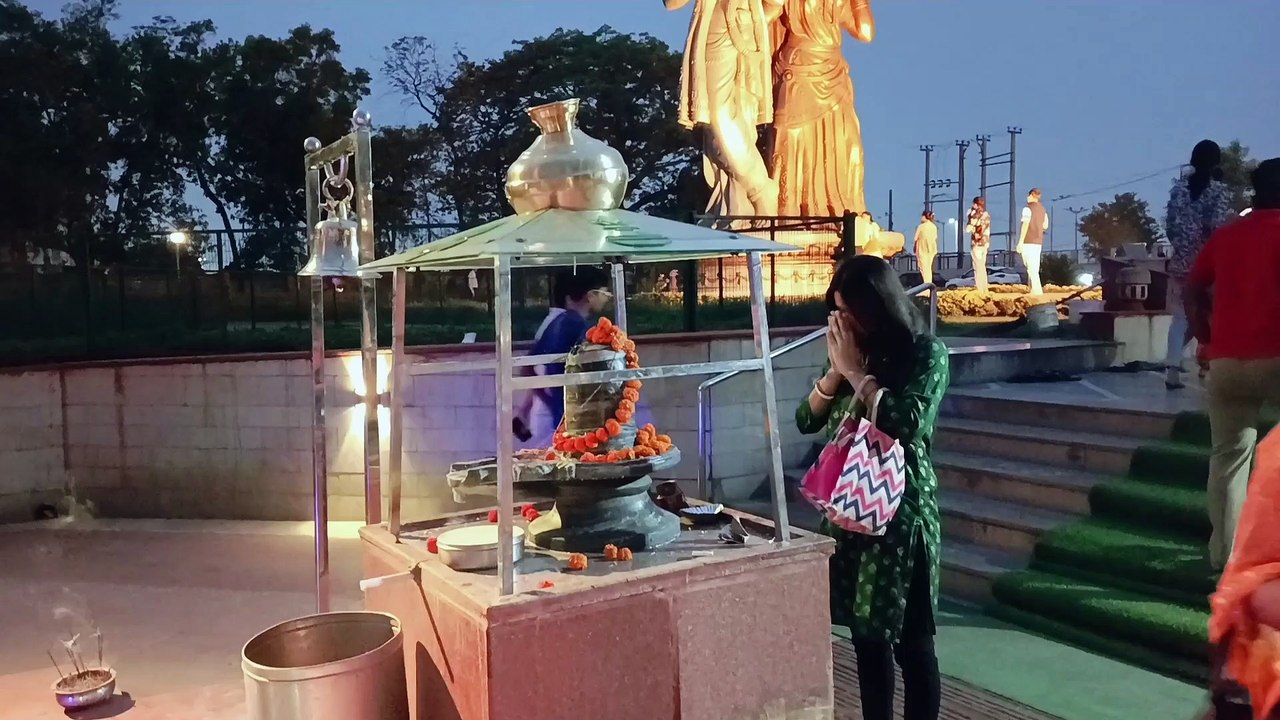 Shiva idol in Rangpuri, New Delhi-Mahadev temple in India-Jagrat Shiva Mandir-Radha Krishna-Ram Sita