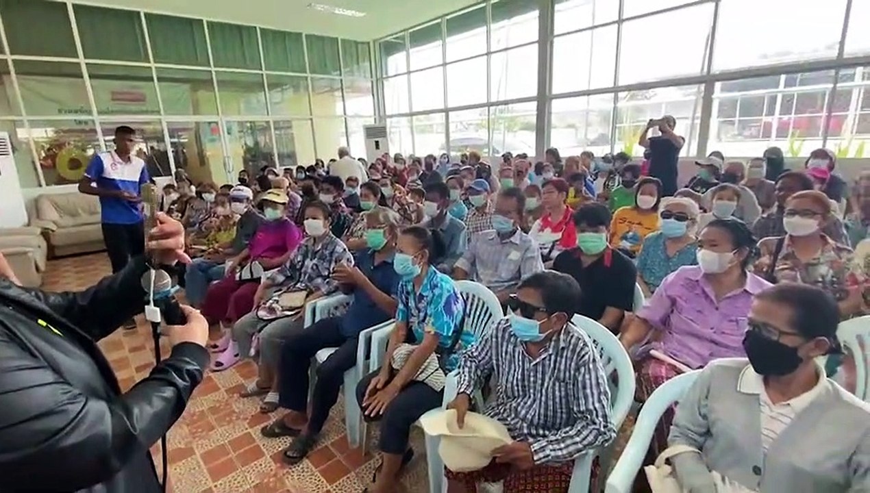 พล.อ.ประวิตร วงษ์สุวรรณ หัวหน้าพรรคพลังประชารัฐ คอลหาผู้สูงวัย