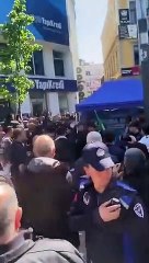 Zafer Partili ırkçı serseriler HÜDA PAR üyelerine ve standına saldırdı!