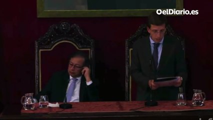 Ortega Smith abandona la Casa de la Villa cuando se le entregaba la Llave de Oro de la ciudad de Madrid a Gustavo Petro