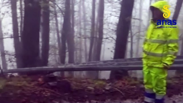 Longobucco, frana sulla statale 177: strada chiusa temporaneamente al transito