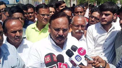 व्यापारी बोले: हमारा क्या कसूर? हमने तो दुकान खरीदी, अब कर रहे व्यापार