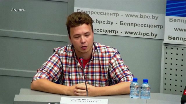 Belarus condena ex-jornalista dissidente Protasevich a 8 anos de prisão