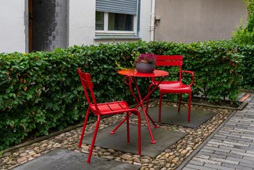 8 Small Patio Decor Ideas to Maximize Your Outdoor Space
