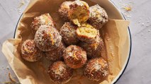 Zeppole (AKA Tiny Italian Donuts) Are A Dessert Game-Changer