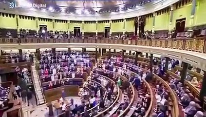 Diputados y senadores en España