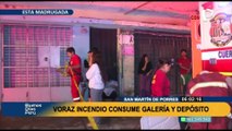 Voraz incendio consume galería y un depósito en SMP