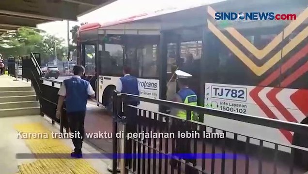 Penumpang Jurusan Manggarai Mengeluh Gegara KRL Transit di Tebet