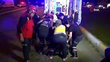 Balıkesir’de elektrik direğine çarparak takla atan minibüsteki 3 kişi yaralandı