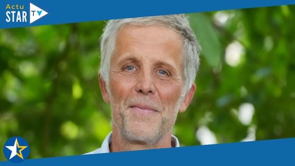 "Besoin de vacances ? " : Stéphane Guillon se lâche et adresse un tacle grinçant à Éric Dupond-Moret