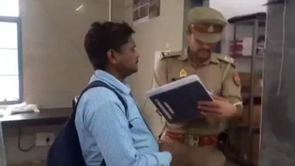 बागपत: कचहरी के पास फौजी पति ने महिला को पिलाया जहर, बेहोशी हालत में अस्पताल में भर्ती