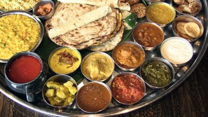 Massive Vegetarian Dara Singh Thali Challenge at Mini Punjab Mumbai!!