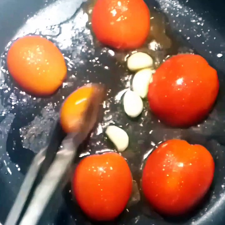 Viral tomato chutani