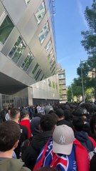 Leo Messi, Neymar et Verratti insultés par les Ultras du PSG
