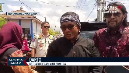 Ungkap Syukur, Nelayan Larungkan Sesajen di Tengah Laut