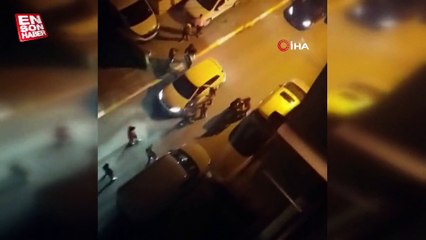 Pendik’te genç kadını sokak ortasında darbeden adamı mahalleli engelledi