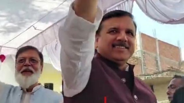 अमेठी: डबल इंजन की सरकार में मोदी का इंजन अडाणी के लिए करता है काम- संजय सिंह