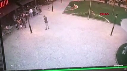 Yaptığı ameliyatla tıp literatürüne giren profesör darbedildi