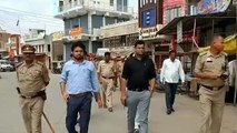 मैनपुरी: पैदल गस्त कर एसडीएम और पुलिस टीम ने लोगों को किया मतदान के लिए जागरूक