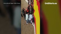 Dos activistas antitaurinos son arrastrados y golpeados en una plaza de toros de un municipio de Madrid