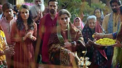 Dimple Kapadia speaks on 'Saas, Bahu aur Flamingo'