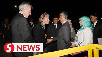 King, Queen arrive in London for special visit