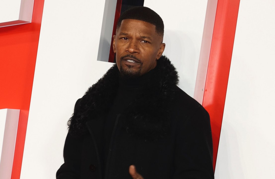 Jamie Foxx agradece fãs pelo carinho após complicação médica