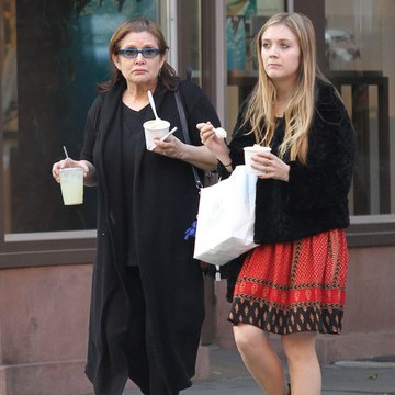 Billie Lourd confirms she didn't invite Carrie Fisher's siblings to late star's Hollywood Walk of Fame ceremony